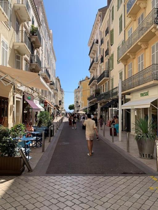 Cannes Centre Proche Plage Croisette Palais Des Festivals Exterior photo